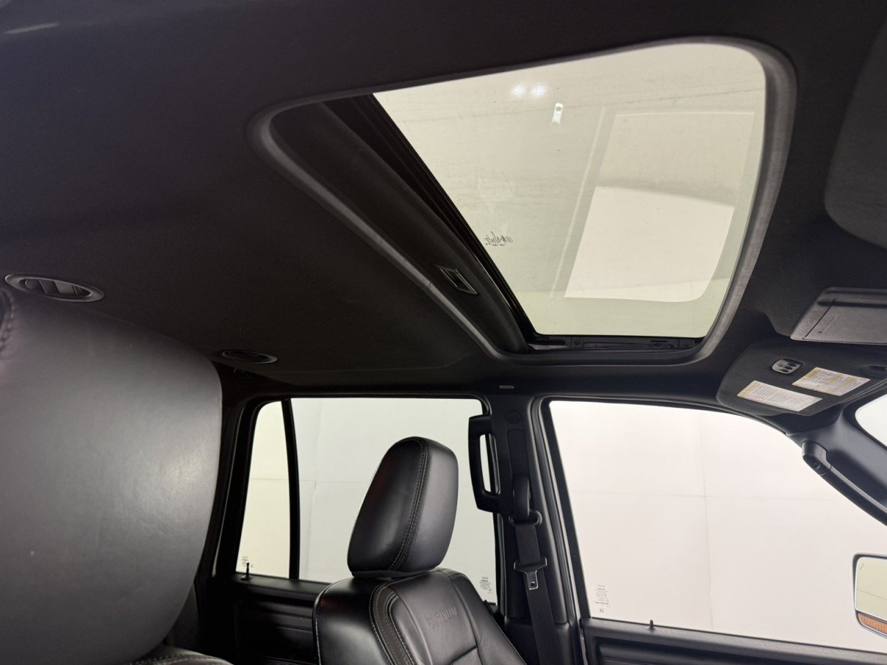 Used 2016 Ford Expedition EL Platinum AWD/4WD image 13