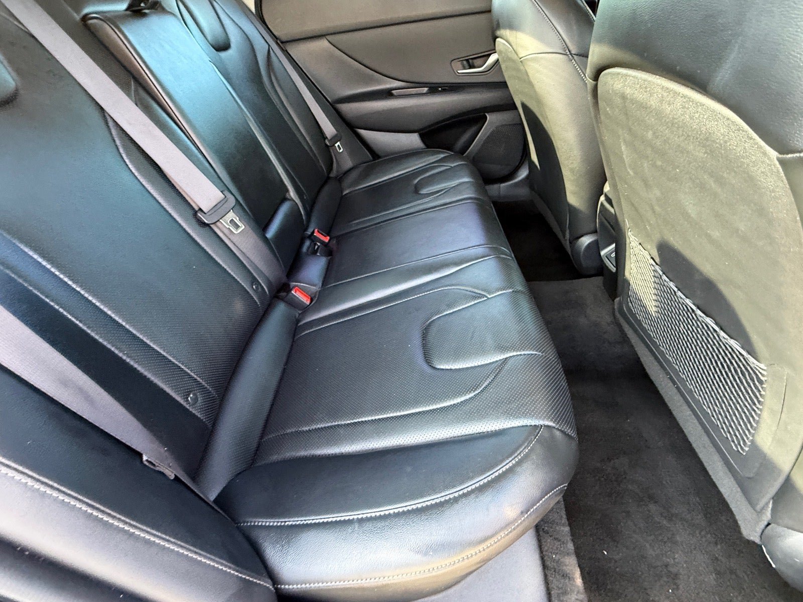 Used 2024 Hyundai Elantra Limited FWD image 11