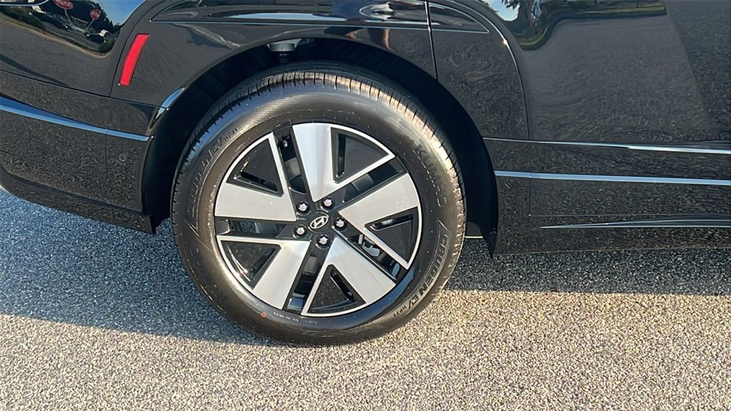 New 2026 Hyundai Ioniq 9 SEL image 9