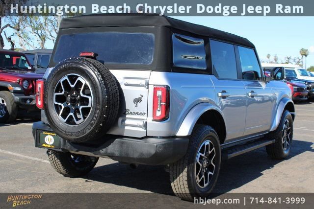 Used 2023 Ford Bronco Outer Banks image 5