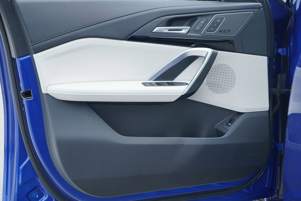 New 2026 BMW X2 xDrive28i w/ Technology Package image 8