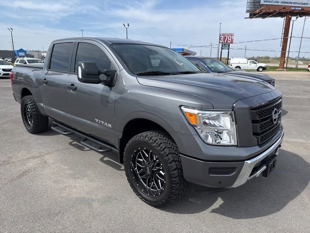 Used 2024 Nissan Titan SV w/ SV Convenience Package image 6