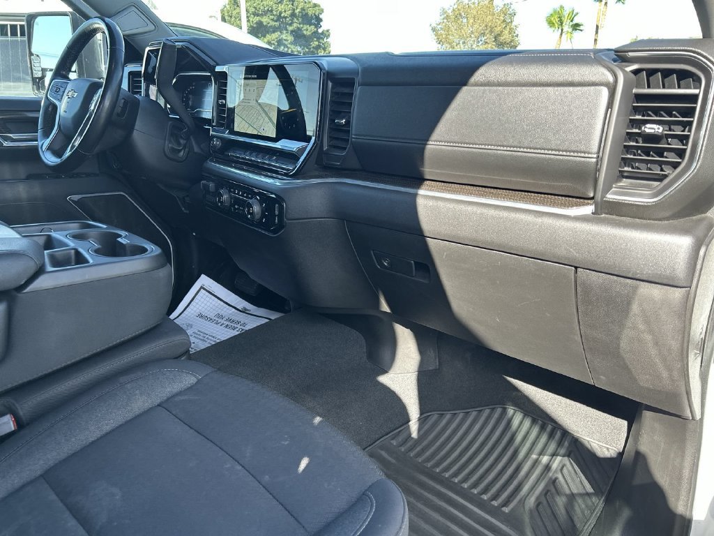 Used 2025 Chevrolet Silverado 2500 LT w/ Convenience Package AWD/4WD image 34