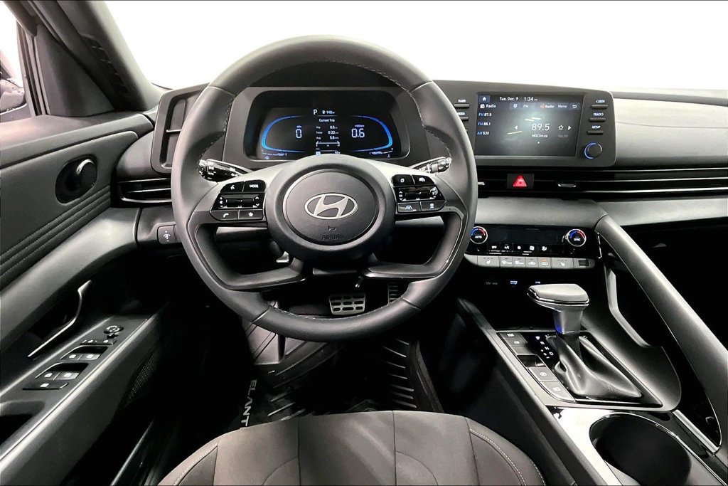 New 2026 Hyundai Elantra SEL Sport FWD image 11