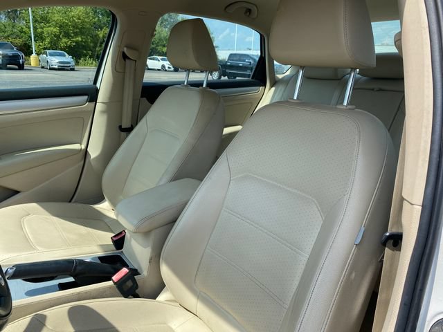 Used 2013 Volkswagen Passat 2.5 SE FWD image 6