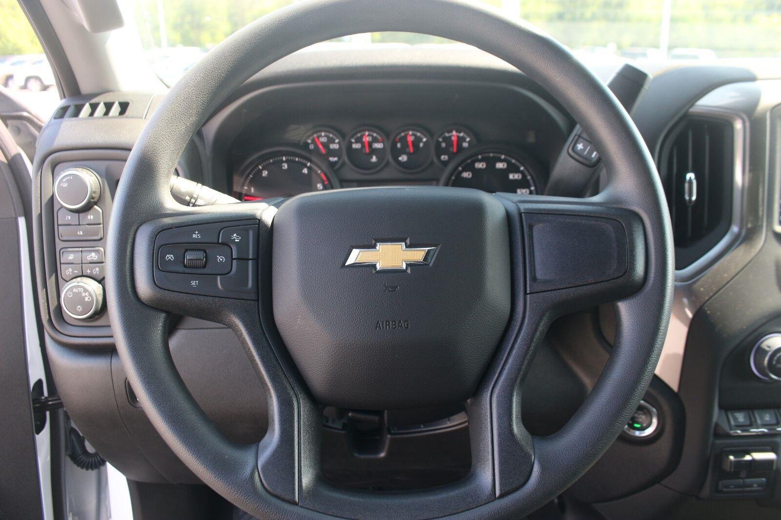 Used 2026 Chevrolet Silverado 2500 Custom w/ Custom Value Package AWD/4WD image 20