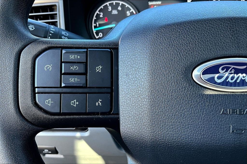 New 2026 Ford F350 XLT w/ FX4 Off-Road Package image 15