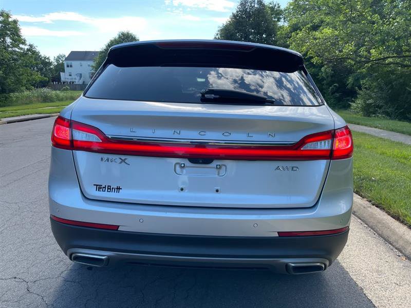 Used 2018 Lincoln MKX Reserve AWD/4WD image 19