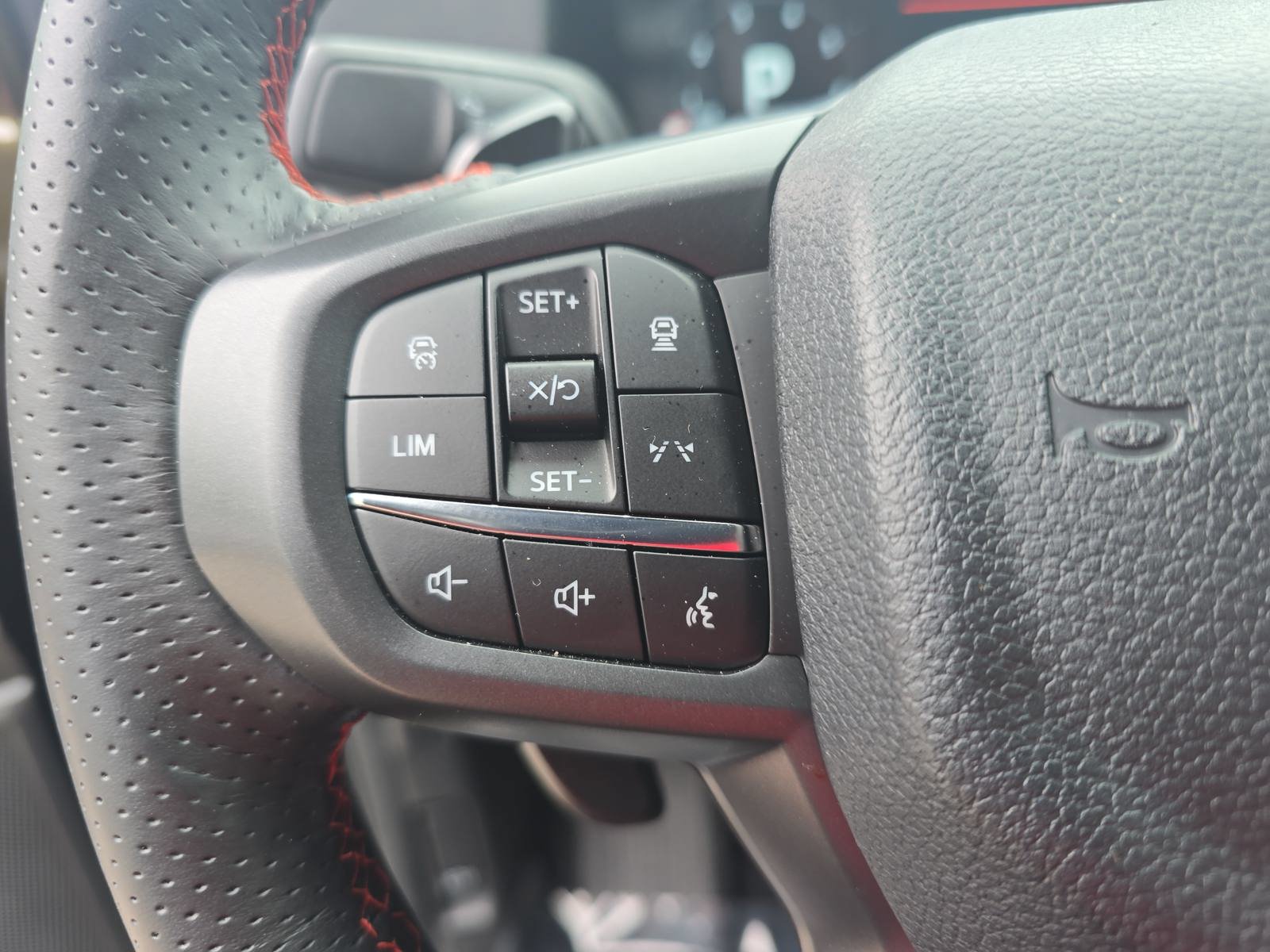 Used 2025 Ford Ranger Raptor AWD/4WD image 16