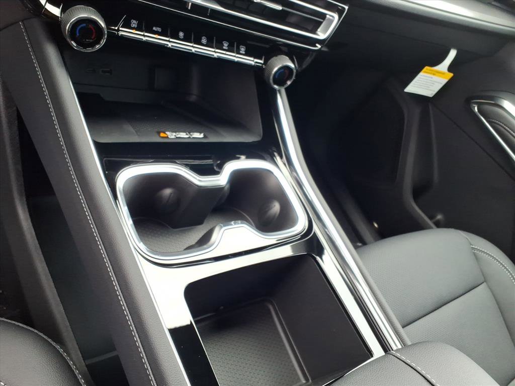 New 2026 Chevrolet Traverse LT w/ Driver Confidence Package image 11