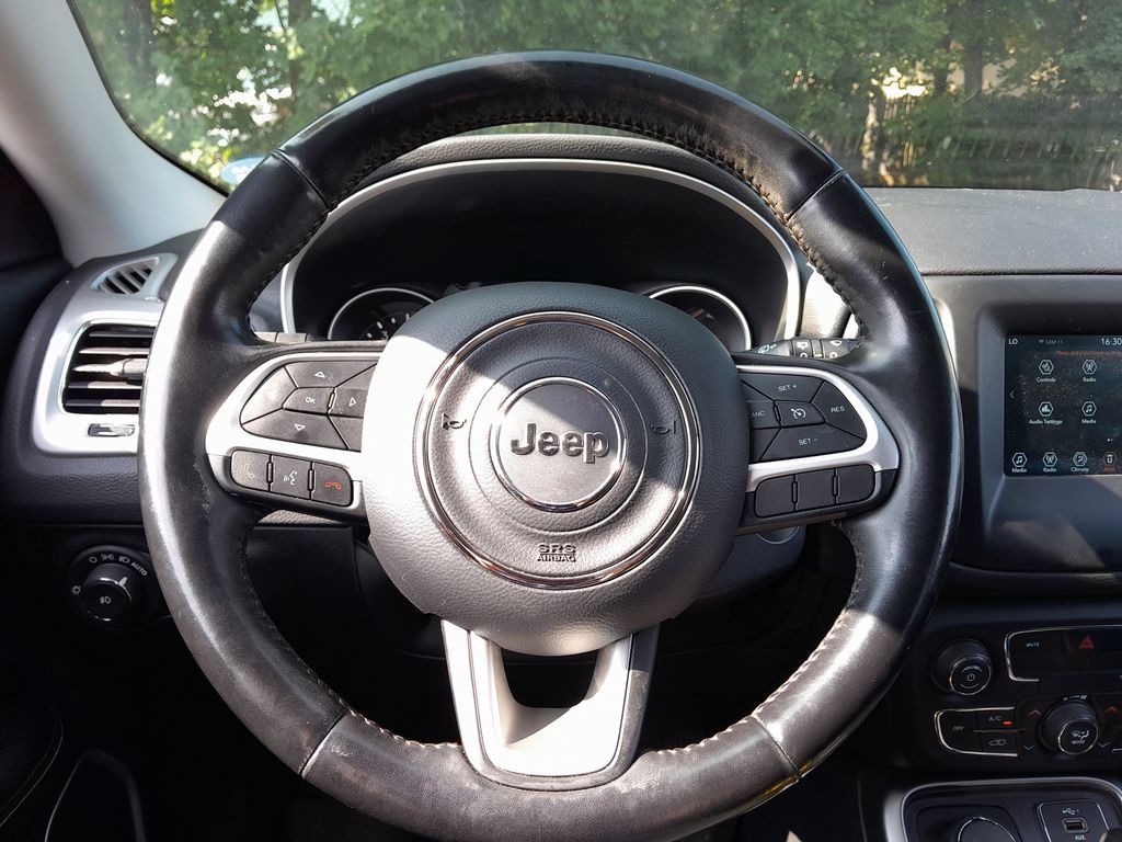 Used 2019 Jeep Compass Latitude w/ Popular Equipment Group AWD/4WD image 16