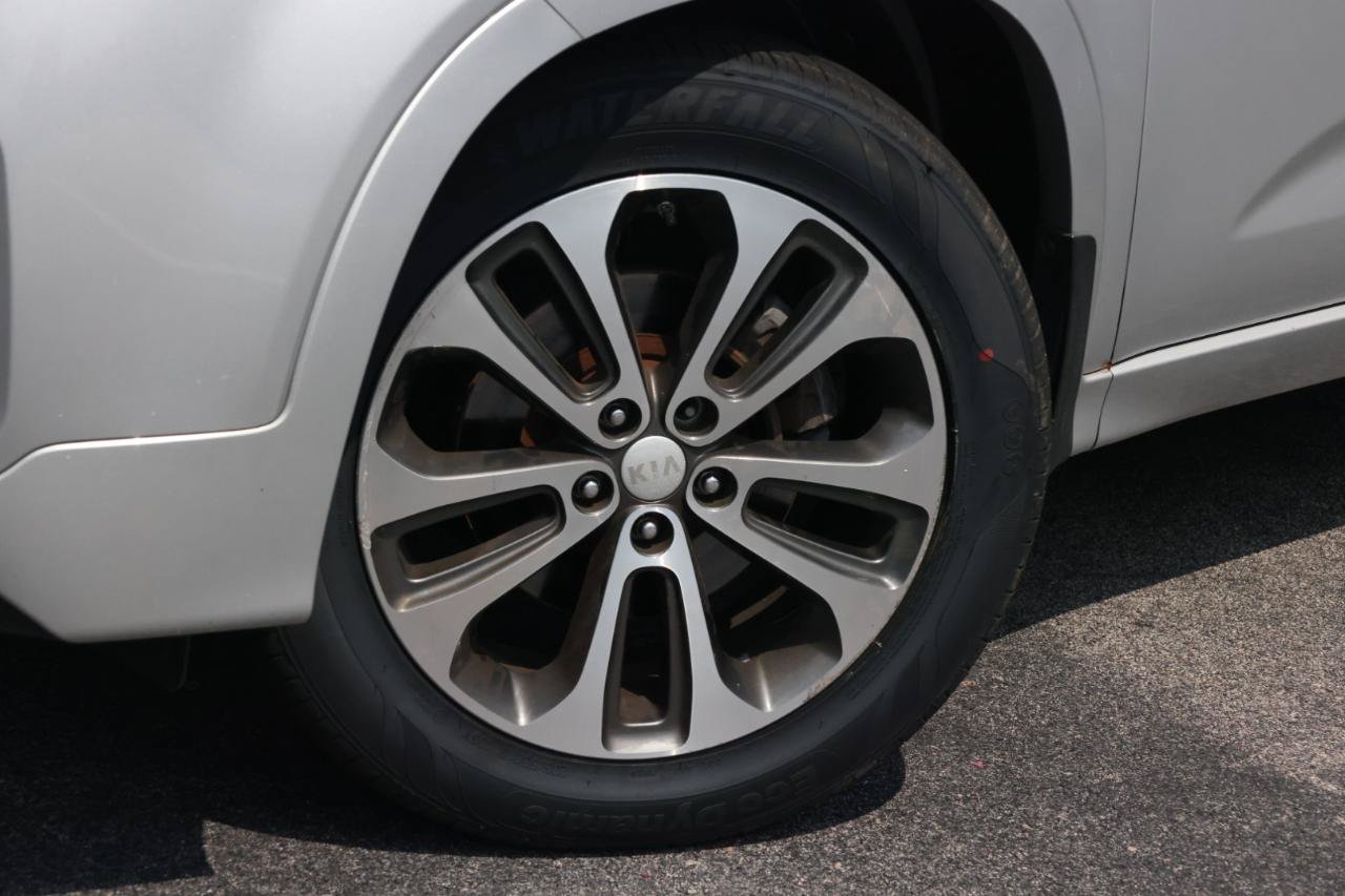 Used 2014 Kia Sorento SX w/ 3rd Row Package FWD image 23