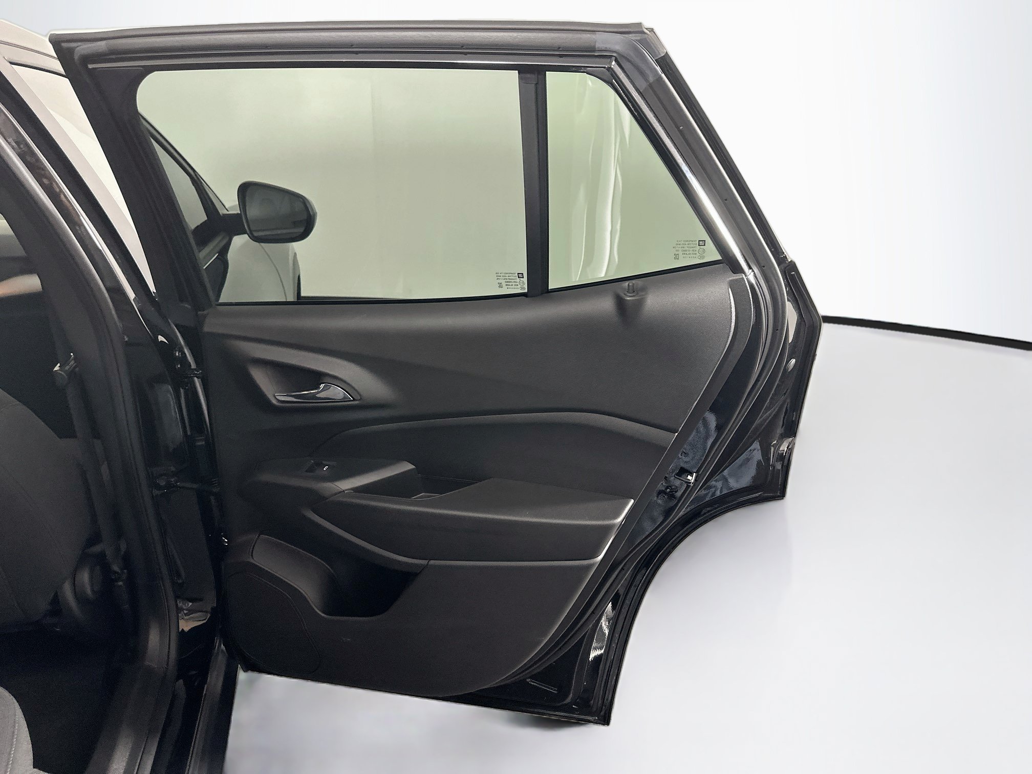 Used 2024 Chevrolet Trax LS w/ LS Convenience Package FWD image 29