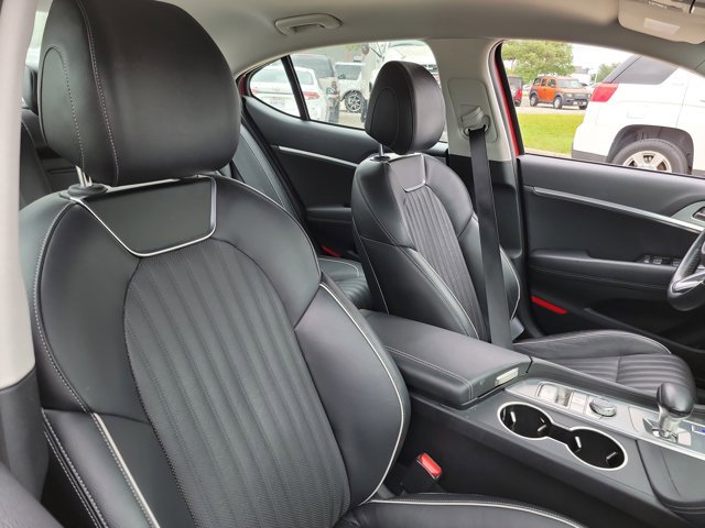 Used 2019 Genesis G70 3.3T Advanced RWD image 15