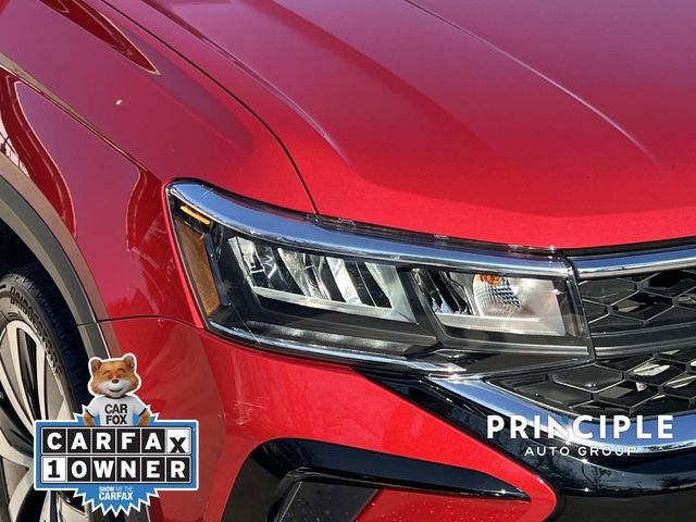 Certified 2023 Volkswagen Taos SE w/ Panoramic Sunroof Package image 9