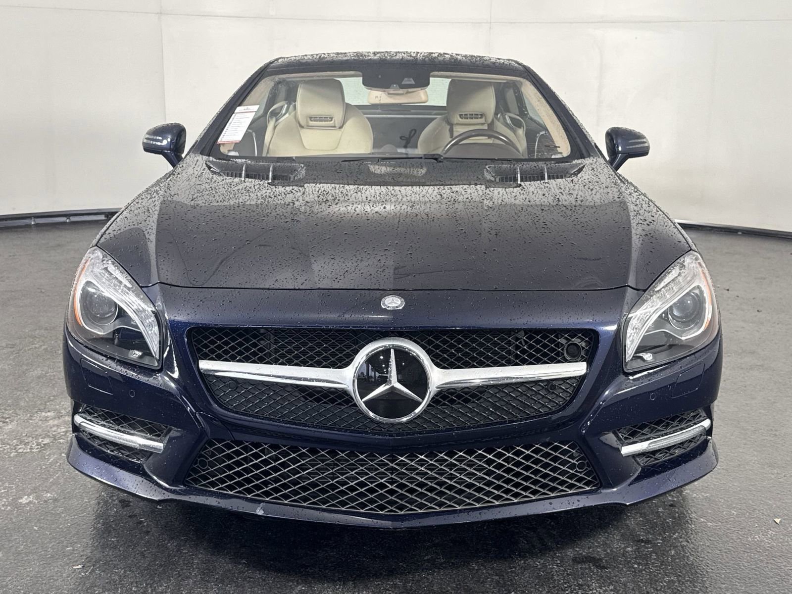 Used 2015 Mercedes-Benz SL 550 image 4