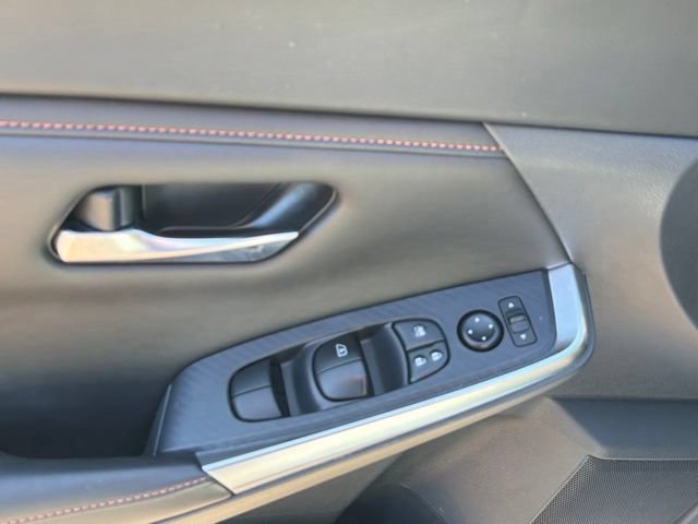 Used 2023 Nissan Sentra SR w/ Midnight Edition Package FWD image 22