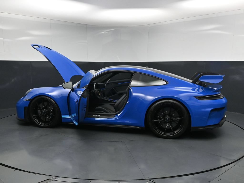 Used 2026 Porsche 911 GT3 w/ Chrono Package RWD image 32
