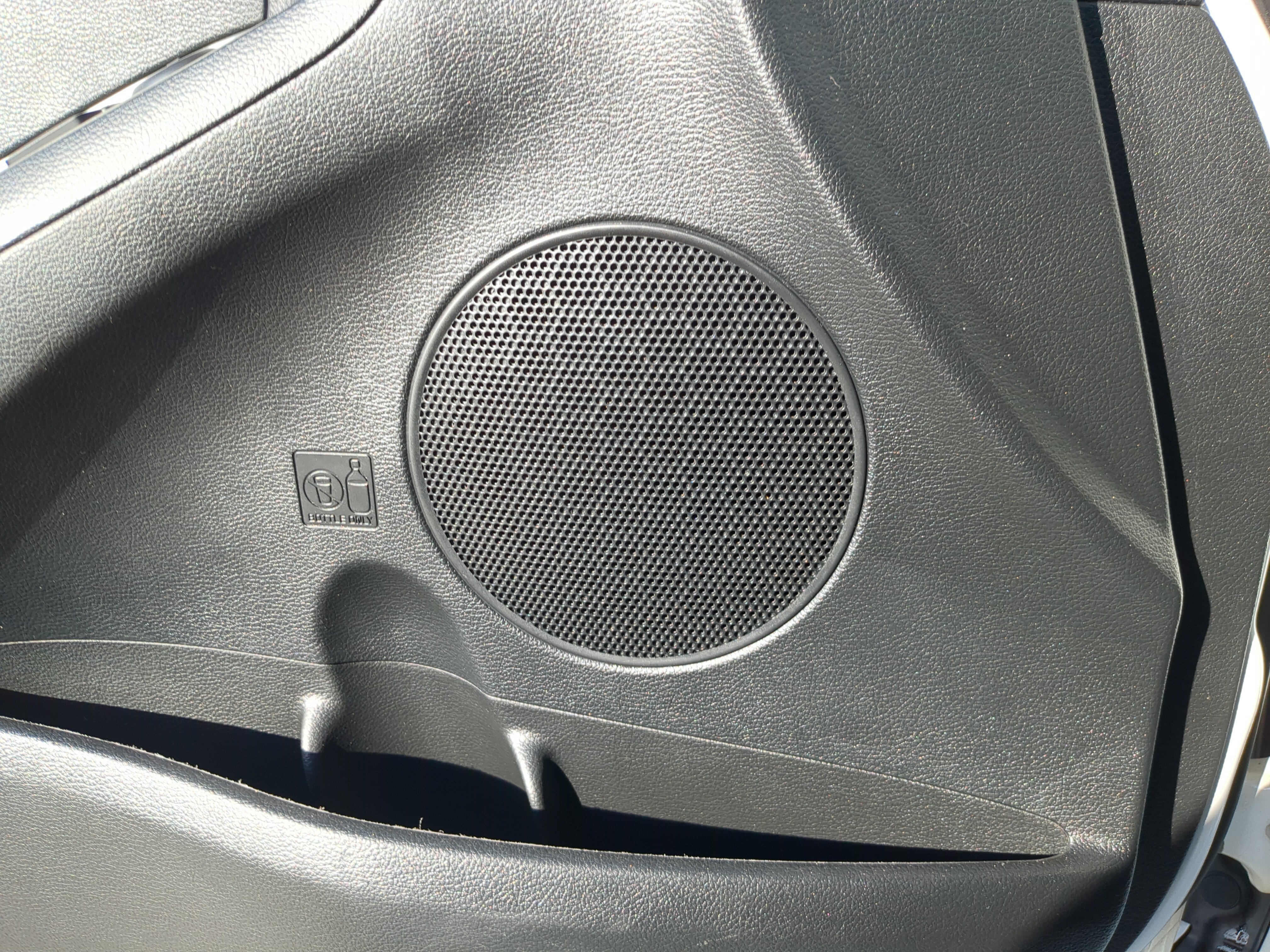 Used 2018 Kia Forte LX image 16