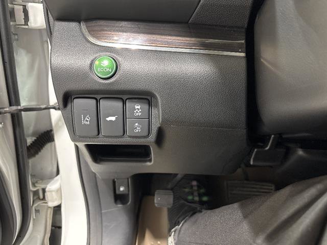 Used 2016 Honda CR-V Touring image 15