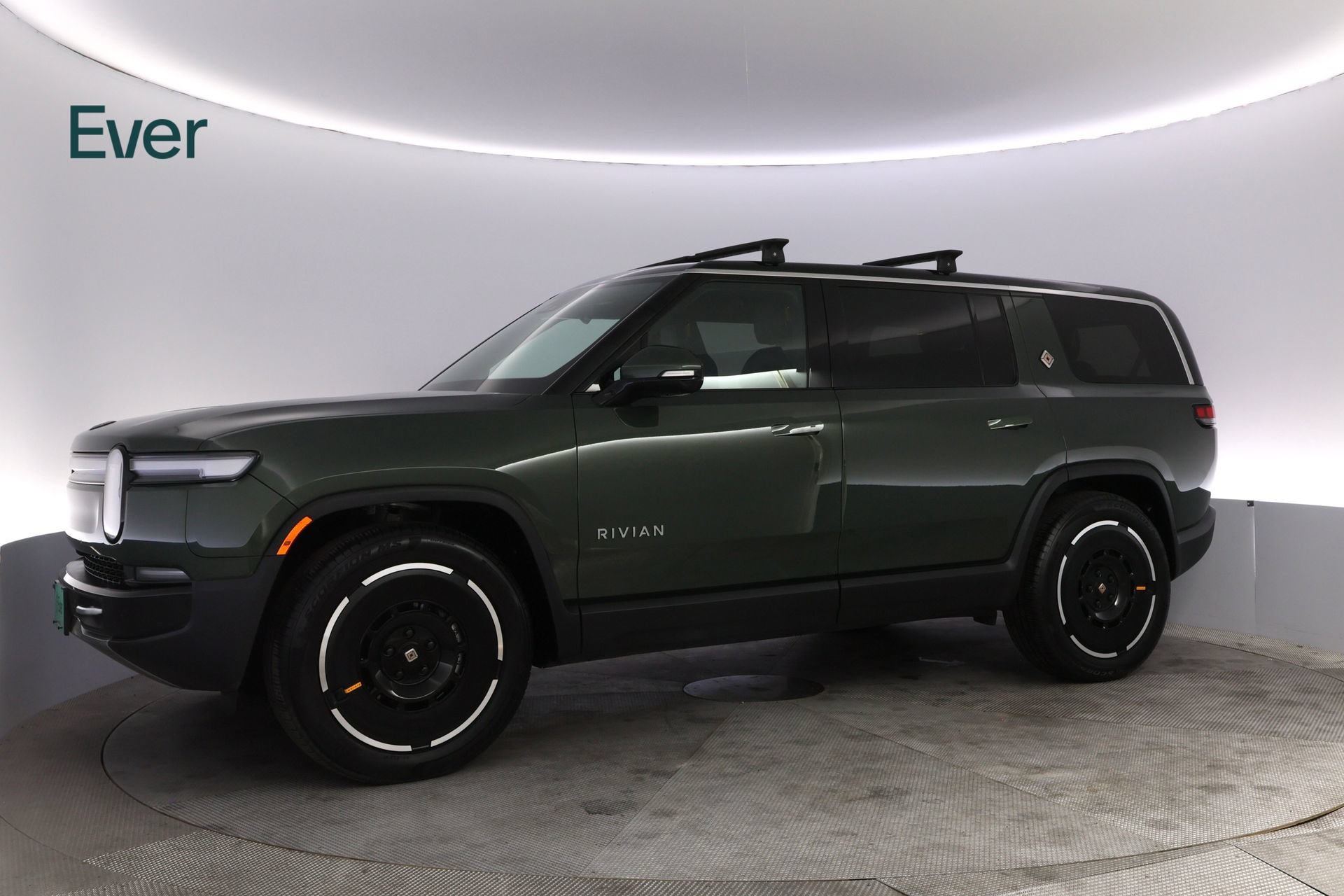 Used 2025 Rivian R1S Adventure AWD/4WD image 18