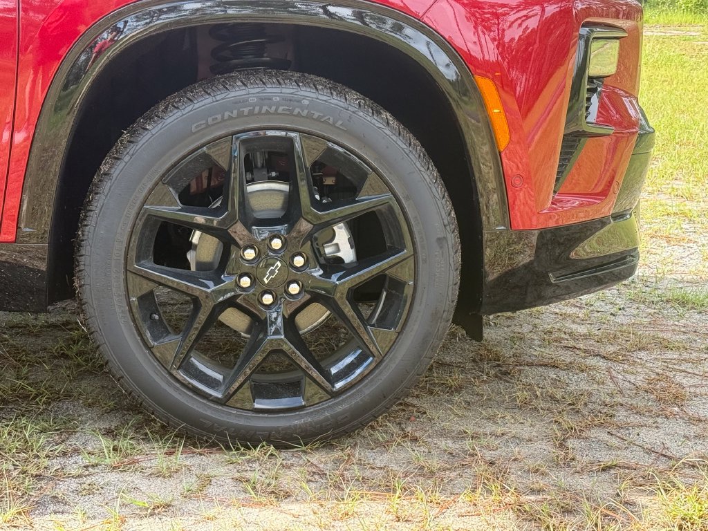 New 2026 Chevrolet Traverse RS w/ LPO, Floor Liner Package FWD image 10