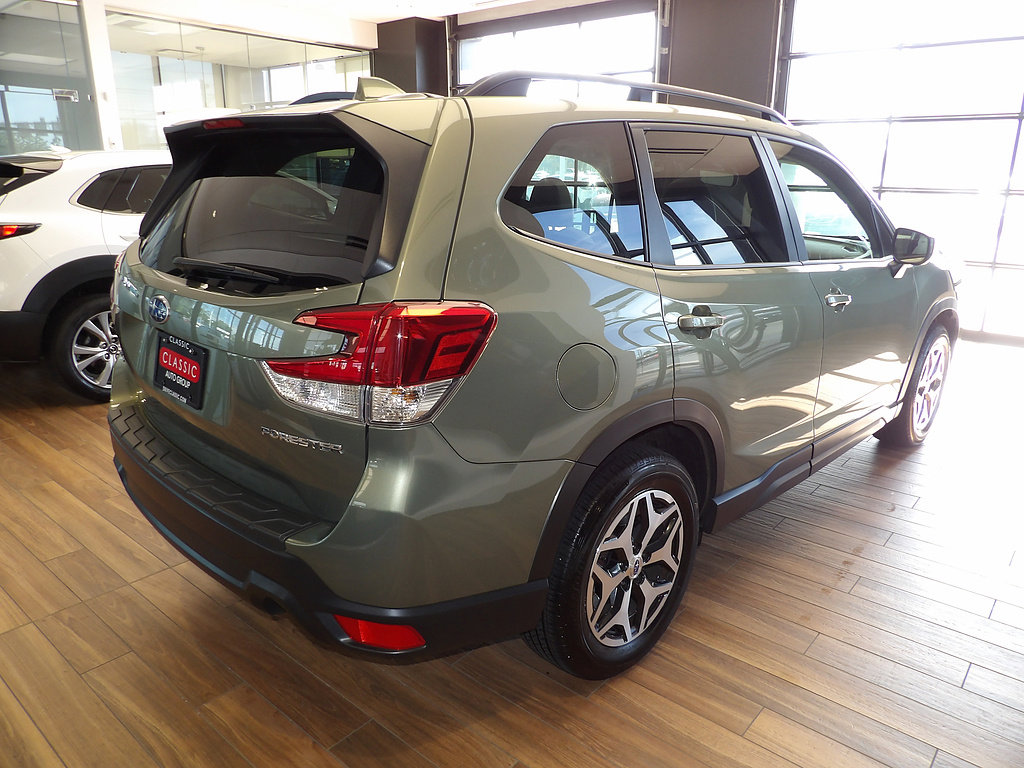 Used 2021 Subaru Forester Premium w/ Popular Package #1 AWD/4WD image 6