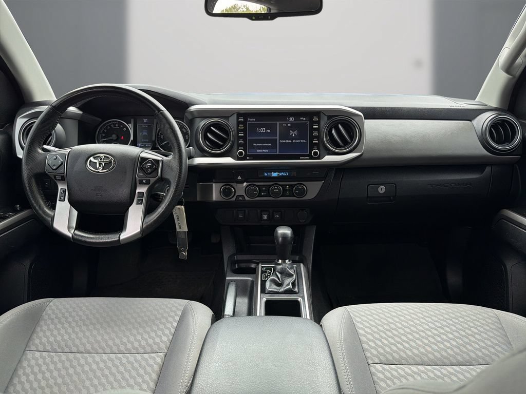 Used 2022 Toyota Tacoma SR5 AWD/4WD image 16