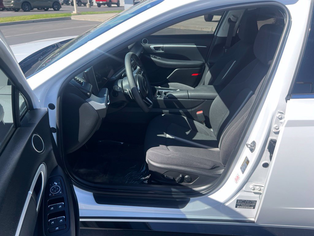 Used 2025 Hyundai Sonata SEL FWD image 20