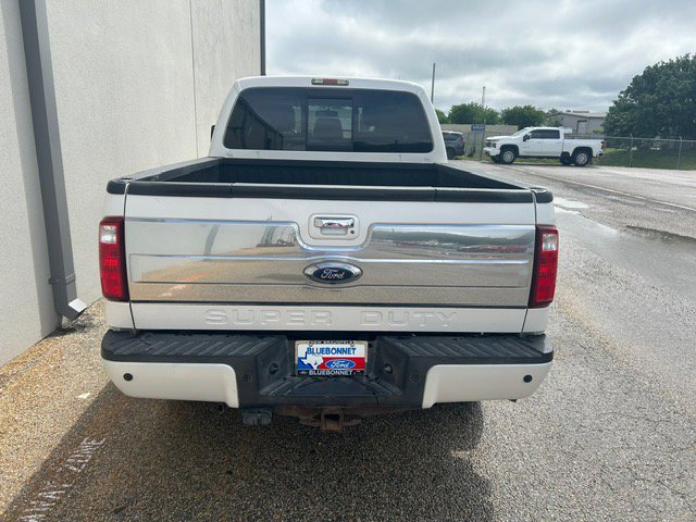 Used 2016 Ford F250 Platinum w/ FX4 Off-Road Package AWD/4WD image 4