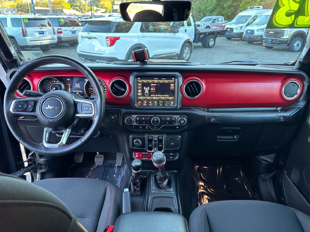 Used 2023 Jeep Gladiator Rubicon w/ Cold Weather Group AWD/4WD image 15