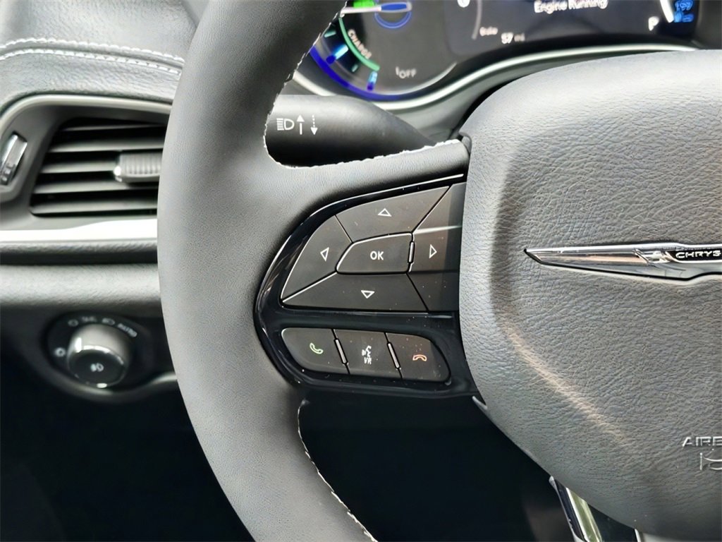 New 2022 Chrysler Pacifica Touring-L w/ S Appearance Package image 9