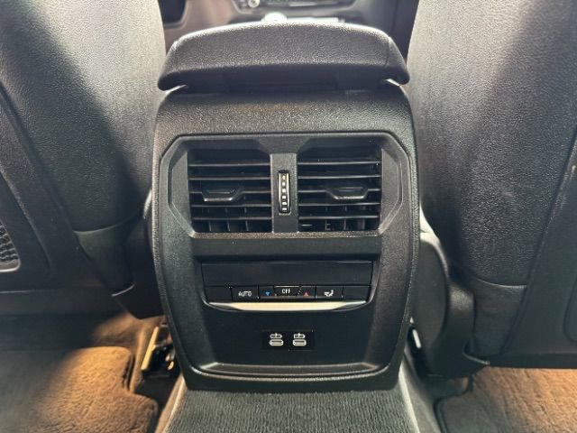 Used 2021 BMW 330e xDrive image 15