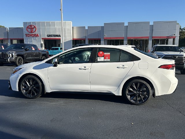 New 2027 Toyota Corolla SE FWD image 5