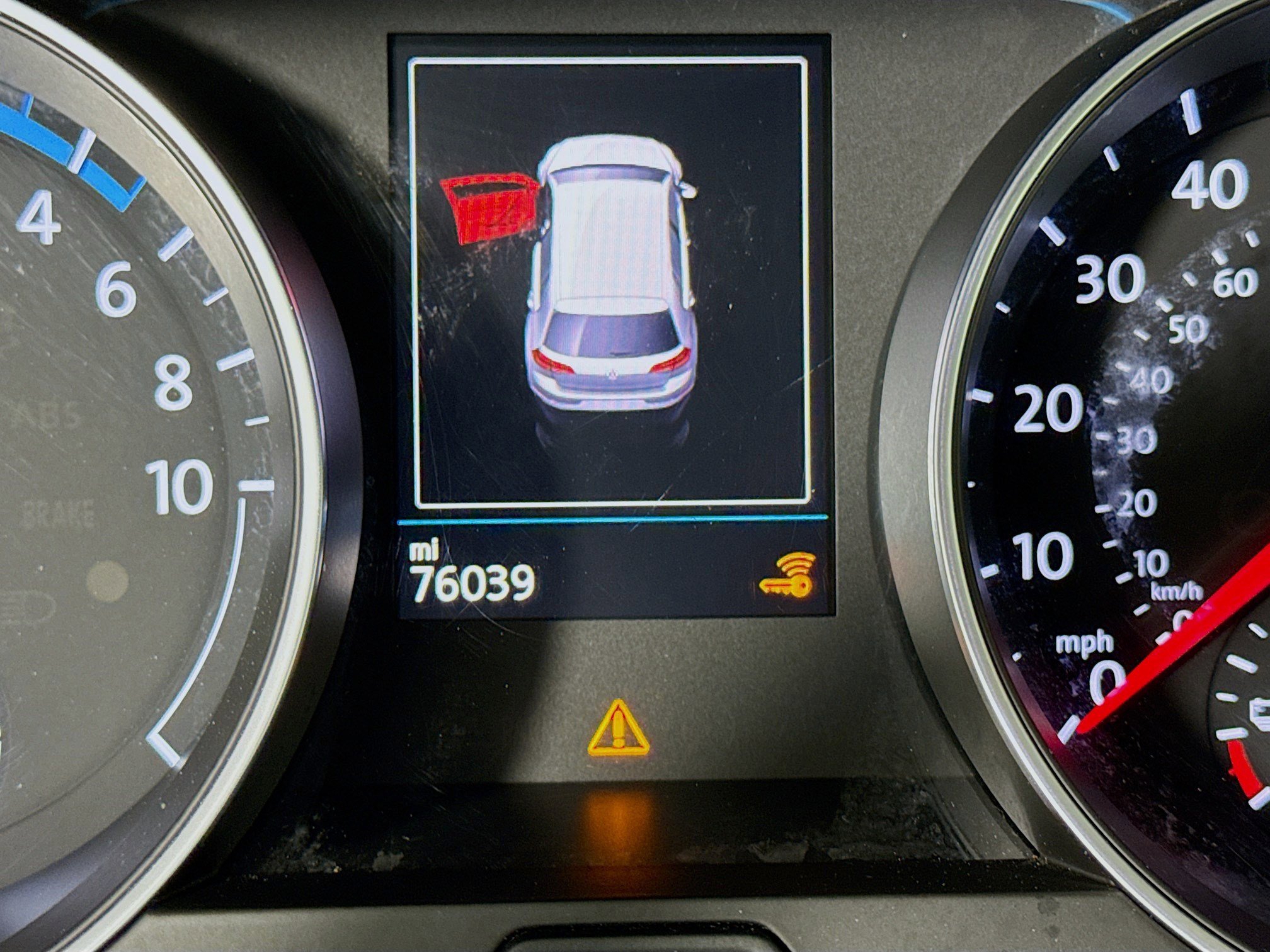 Used 2017 Volkswagen e-Golf SEL Premium image 16