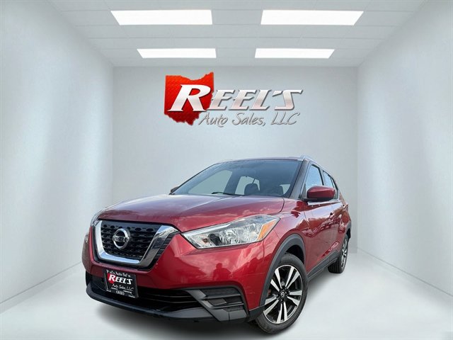 Used 2019 Nissan Kicks SV FWD image 1