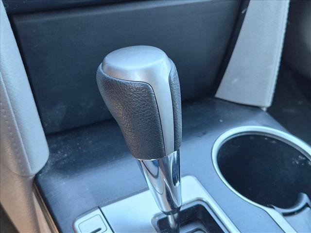 Used 2012 Toyota Camry LE FWD image 11