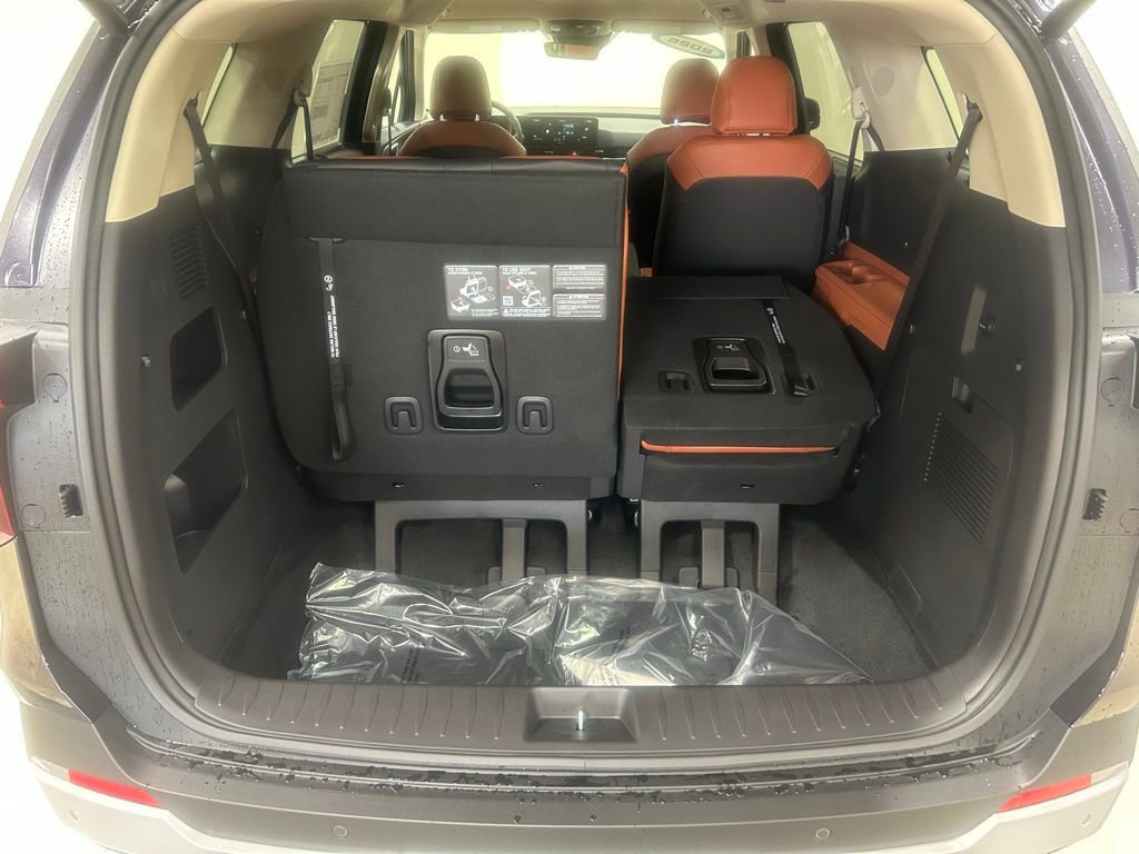 New 2026 Kia Carnival EX image 25
