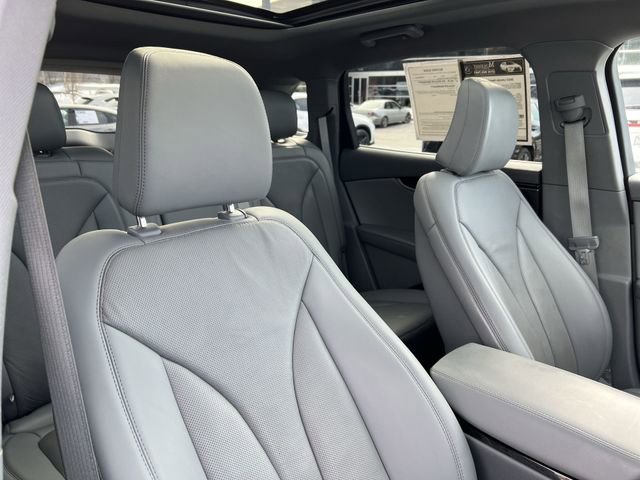 Used 2022 Lincoln Nautilus Reserve w/ Equipment Group 201A image 23