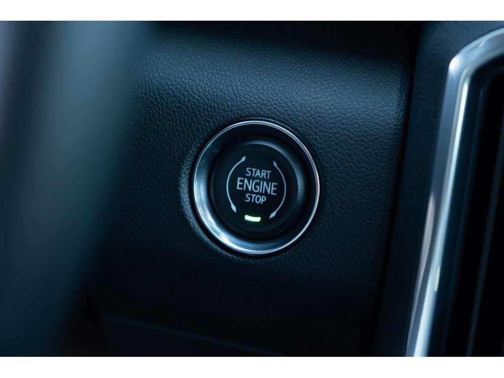 Used 2025 GMC Acadia Denali image 27