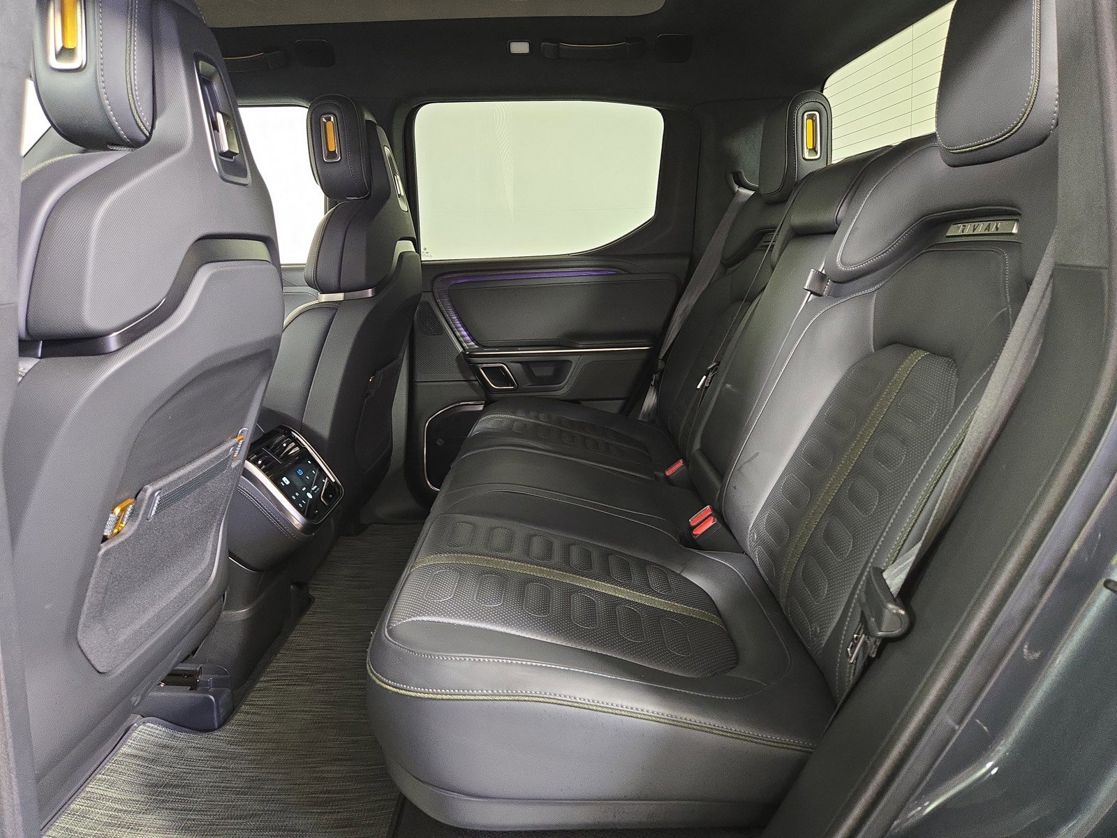 Used 2024 Rivian R1T Adventure image 20