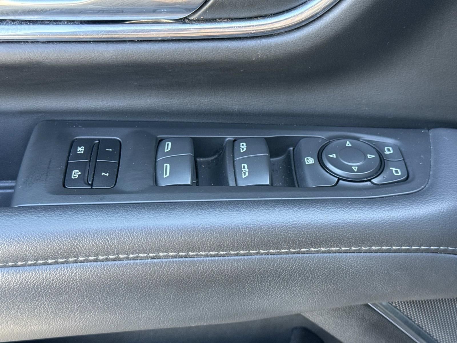 Used 2023 Chevrolet Suburban LT image 21