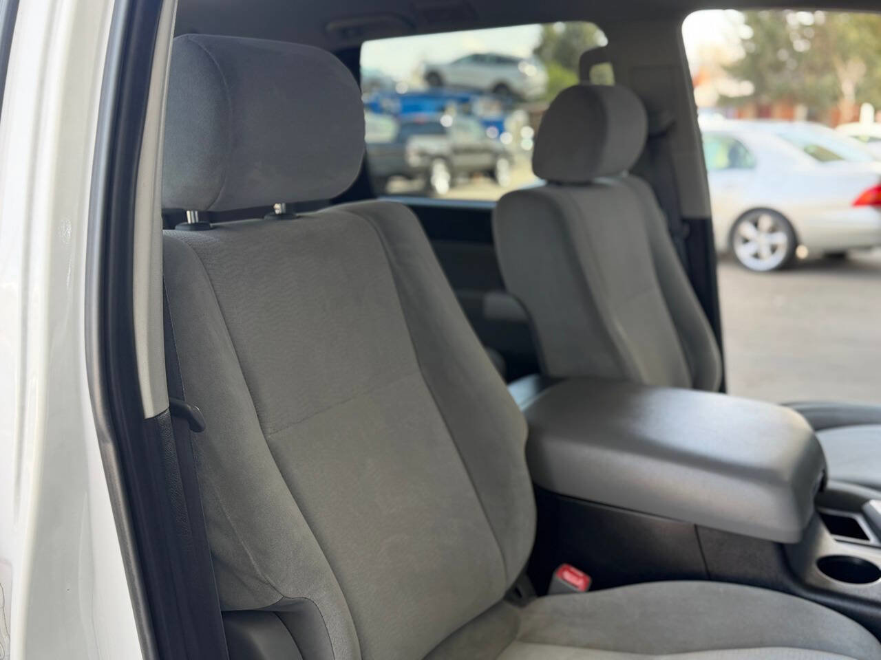 Used 2008 Toyota Sequoia SR5 image 65