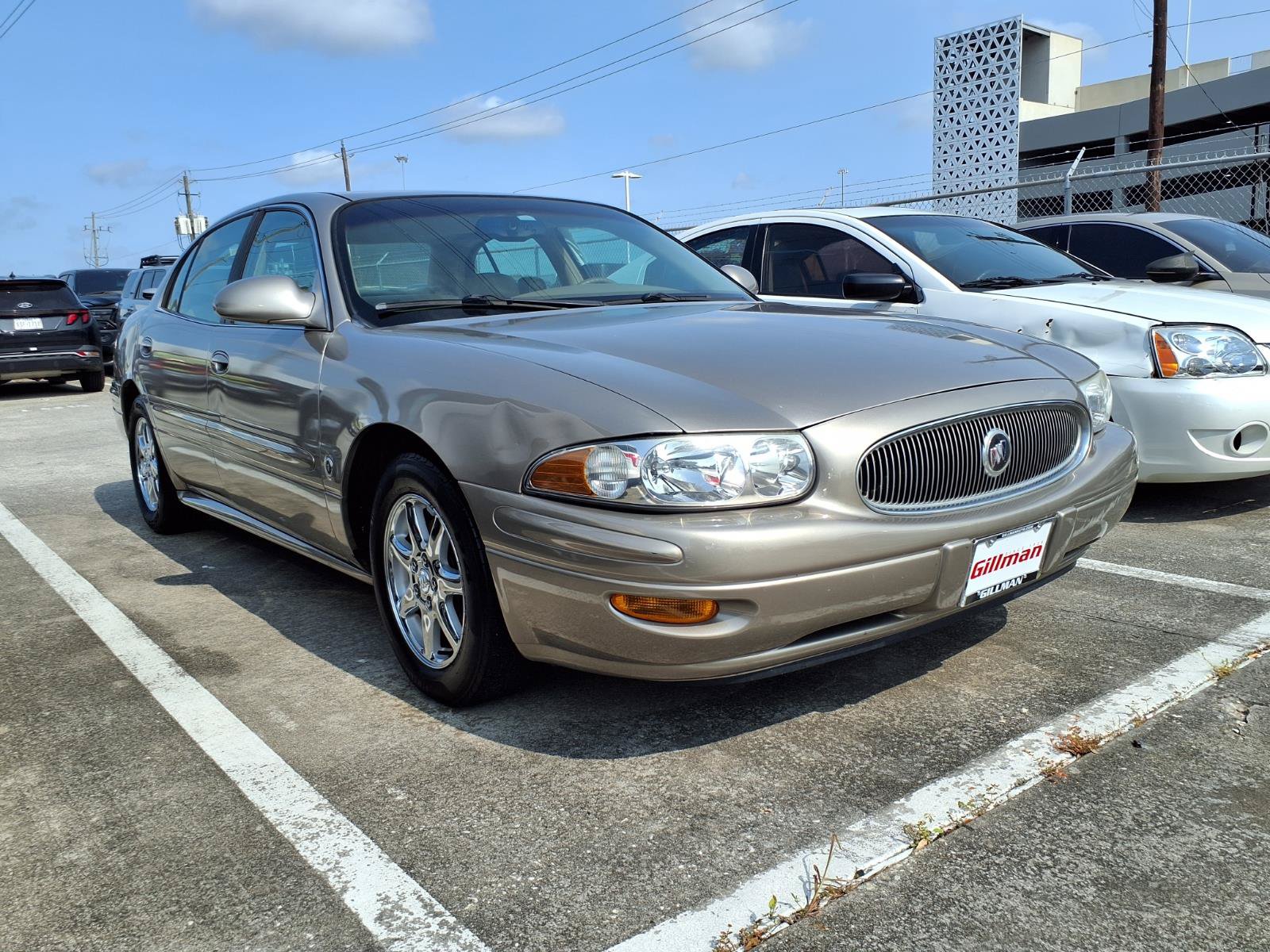 Used 2004 Buick Le Sabre Custom w/ Platinum Edition FWD image 2