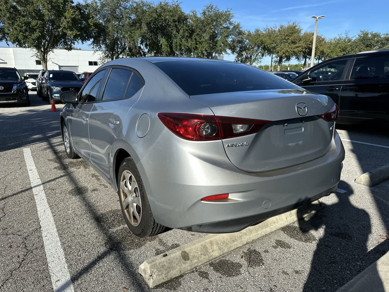 Used 2017 MAZDA MAZDA3 Sport FWD image 6