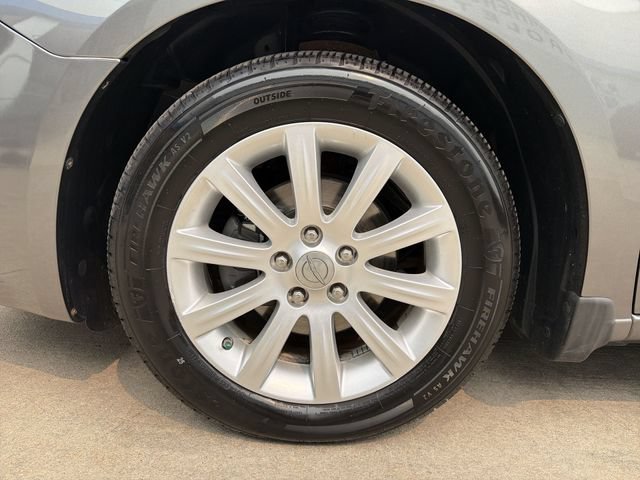 Used 2012 Chrysler 200 Touring FWD image 12