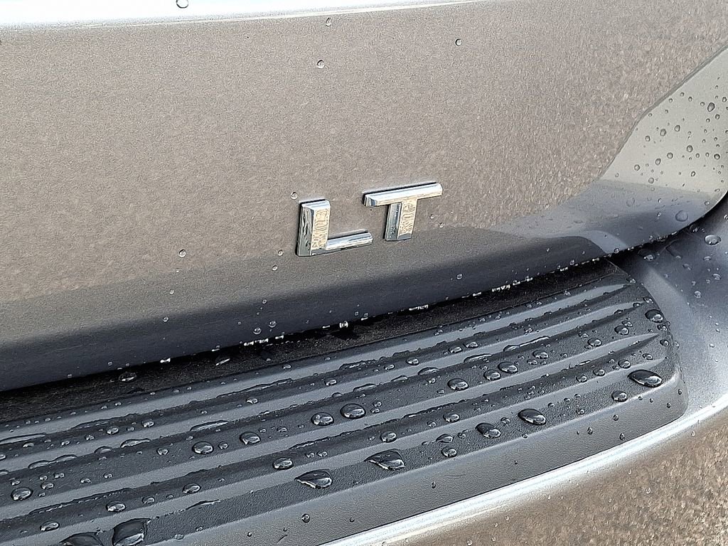 Used 2022 Chevrolet Tahoe LT w/ LT Signature Package image 31