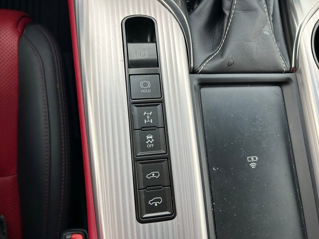 Used 2023 Lexus LX 600 F Sport w/ Accessory Package (Z1) image 28