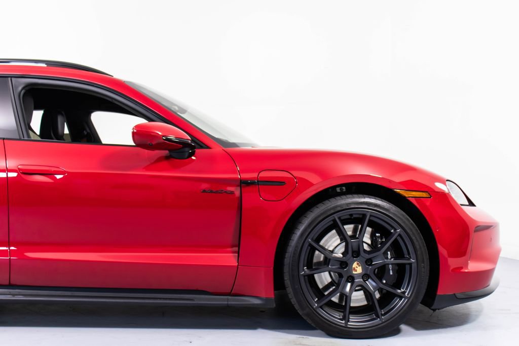 Used 2025 Porsche Taycan GTS AWD/4WD image 17