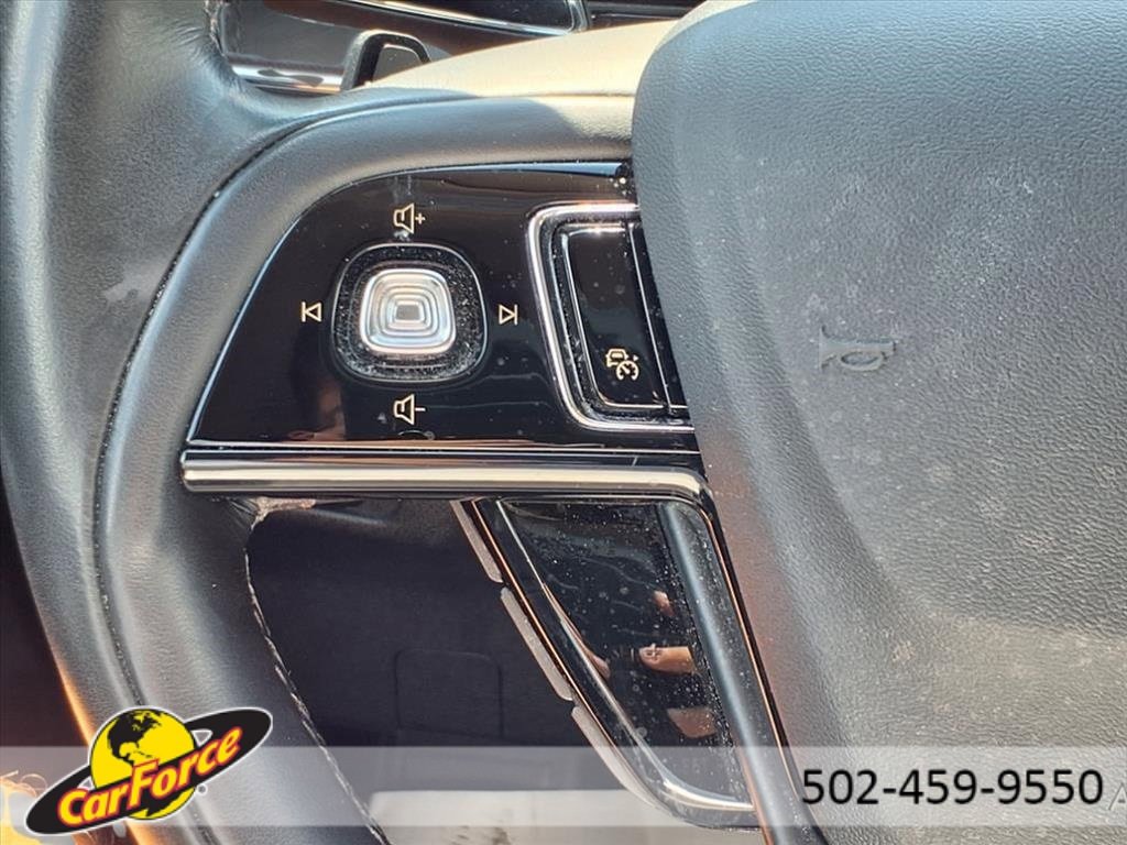 Used 2023 Lincoln Corsair Reserve w/ Equipment Group 201A image 23